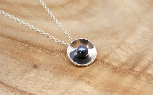 Freshwater pearl pendant in sterling silver
