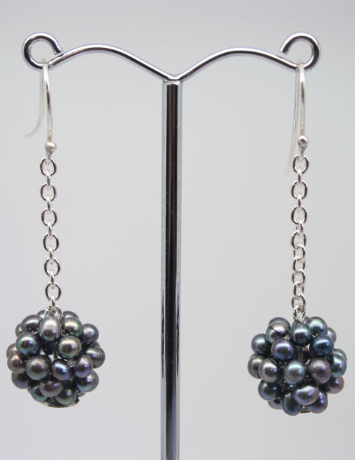 Freshwater pearl cluster earrings
