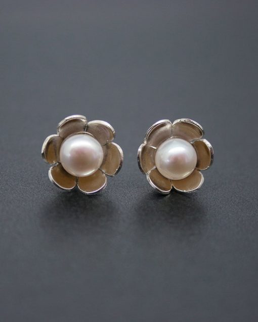 Silver and pearl flower earrings