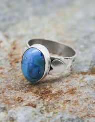 silver and turquoise ring with heart shoulders