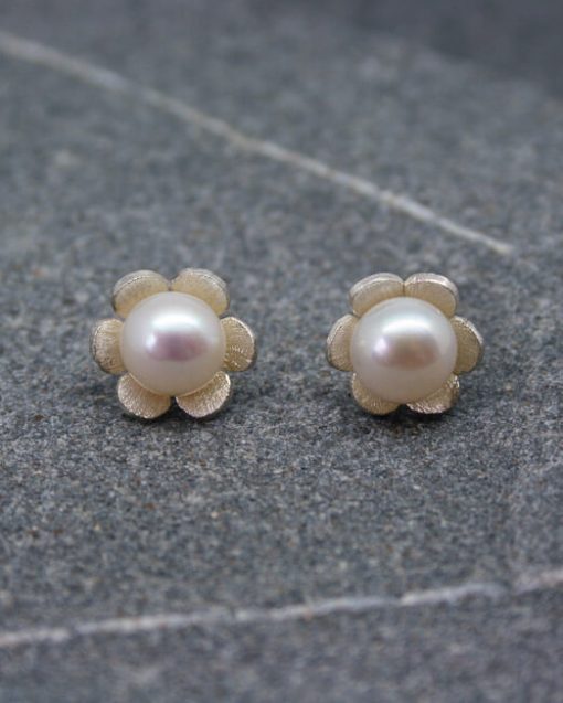 Silver and pearl daisy earrings | Starboard Jewellery