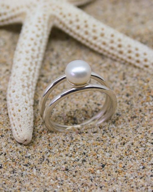 Silver double round wire band pearl ring